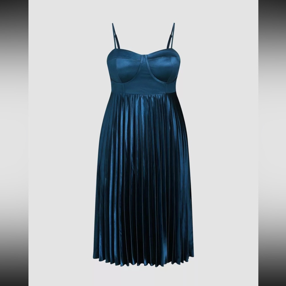 Midi blue satin dress 👗 size 1X